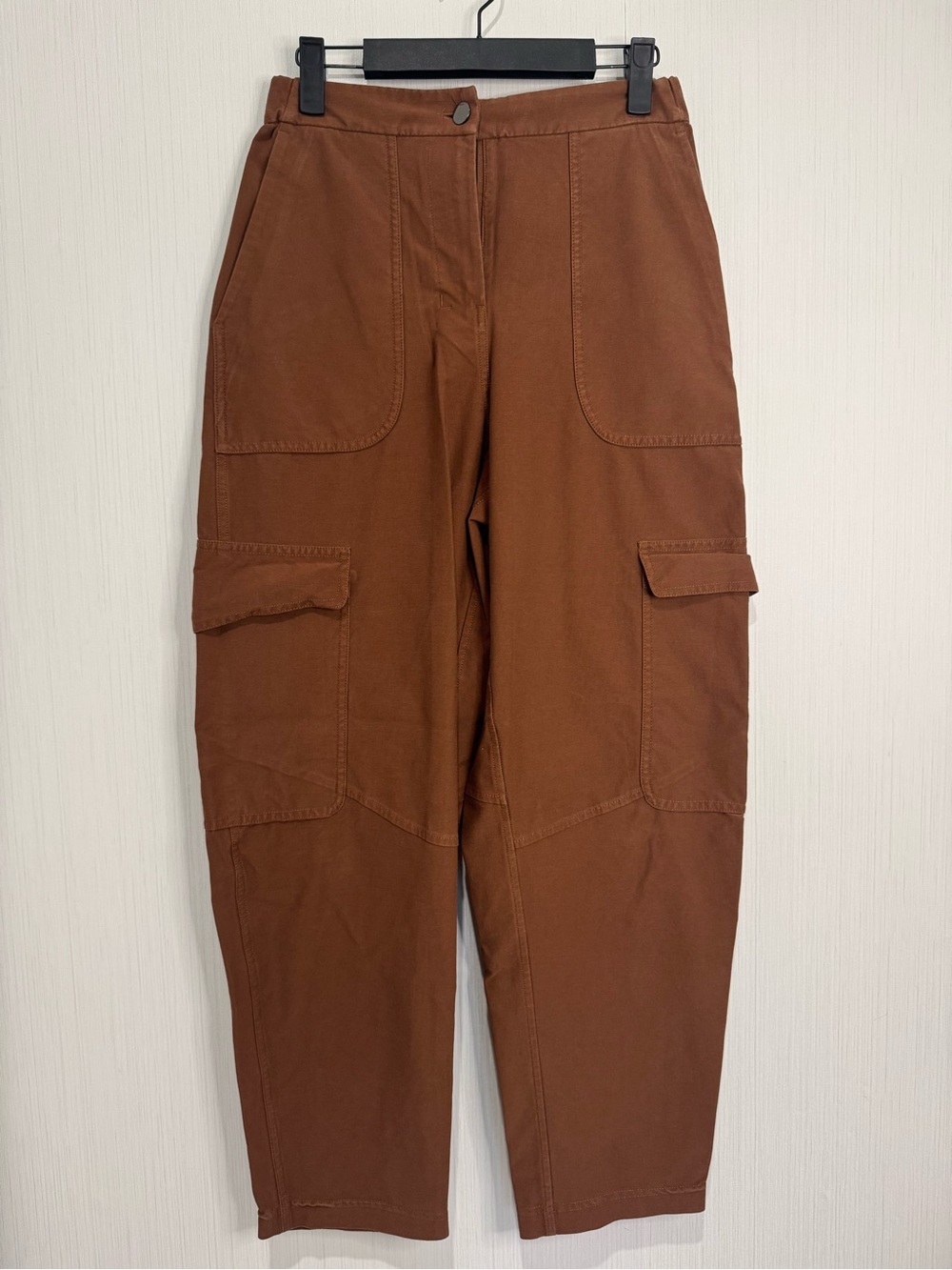 LULULEMON Light Utilitech Cargo Pocket High-Rise Pants. 25. Rust. Brown.